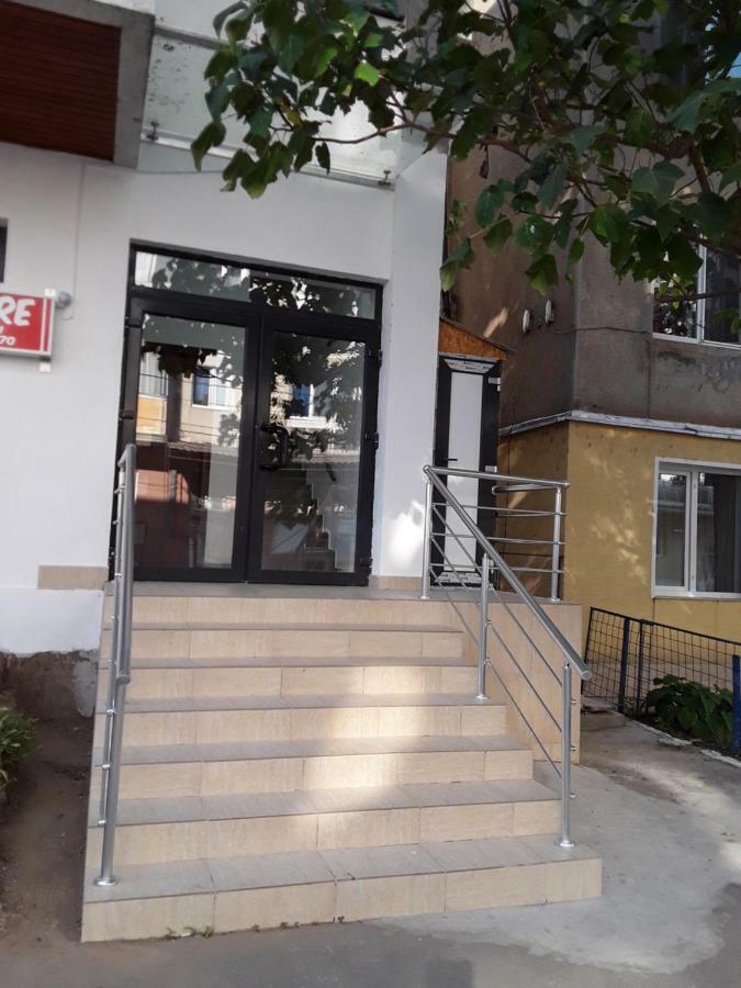 Camere De Inchiriat Central La Calciu Mahmudia Exterior photo