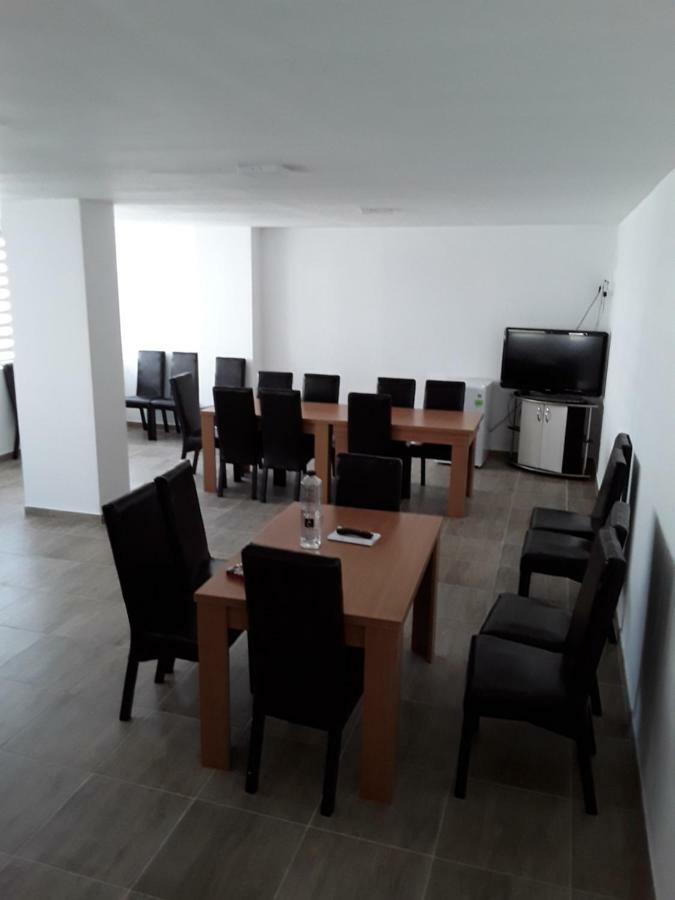 Camere De Inchiriat Central La Calciu Mahmudia Exterior photo